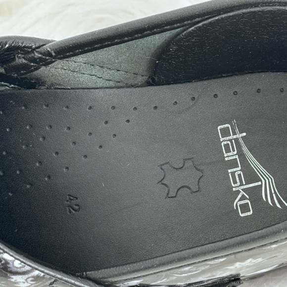 Dansko Professional Leather Clogs - Picture 4 of 8